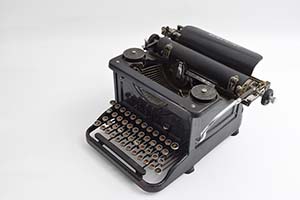 78�D�d�M�p�a���^�C�v���C�^�[